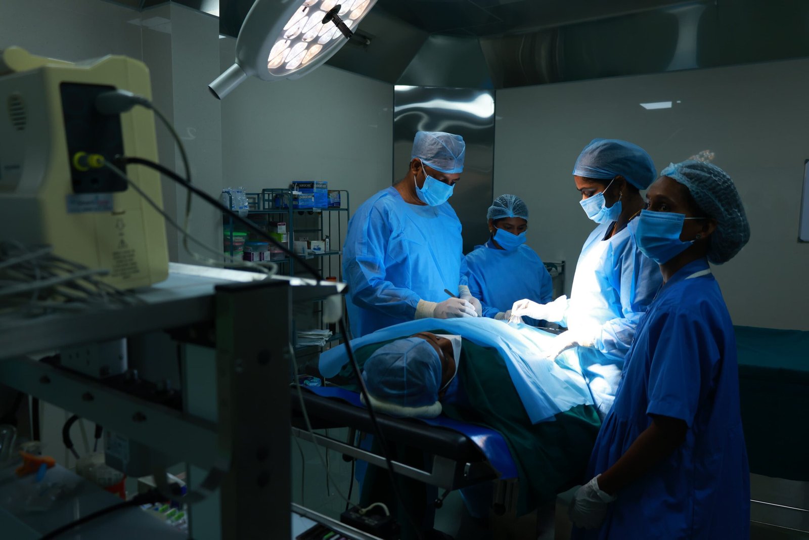 MODULAR OPERATION THEATRE Modular Operation Theator -SNS Hopsital, Neyveli